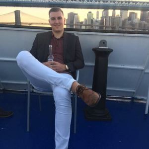 Meet your Posher, Jamie